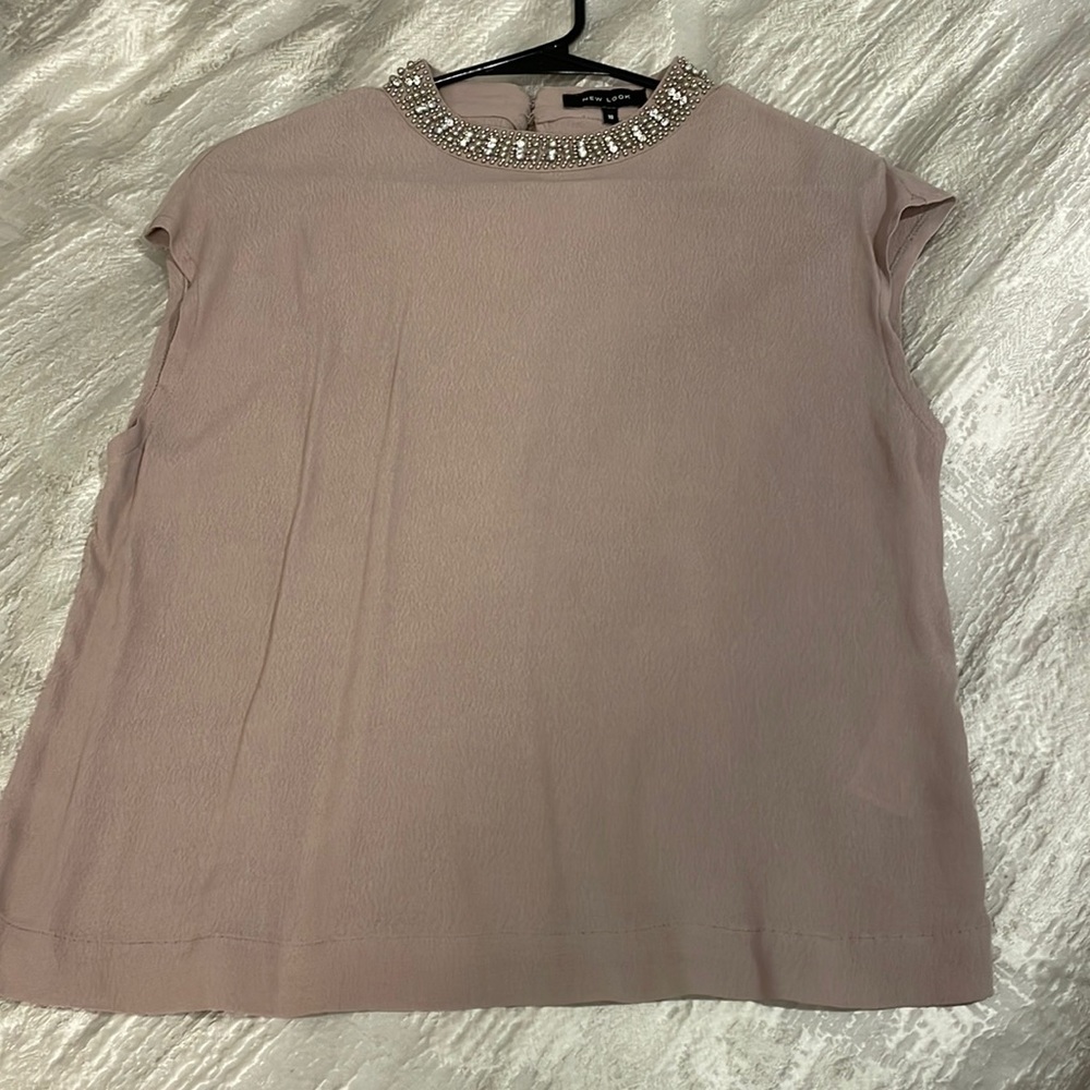 Sleeveless Blouse